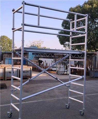 Mobilt stillads i aluminium